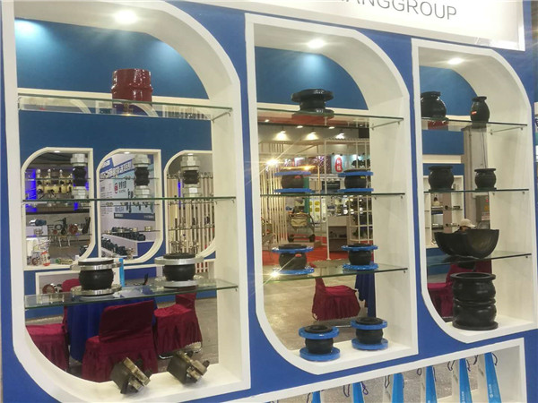 武漢用戶詢價(jià)，過常溫水的400的橡膠避震喉10公斤多少錢？